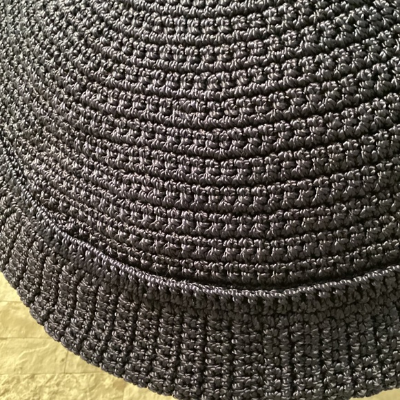 The Sak Ryder crochet crescent crossbody bag in navy blue with a tassel - Picture 7 of 14